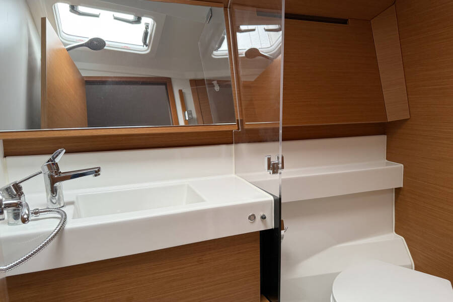 Sun Odyssey 410 | Maral