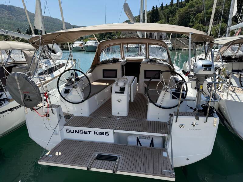 Sun Odyssey 410 | Sunset Kiss