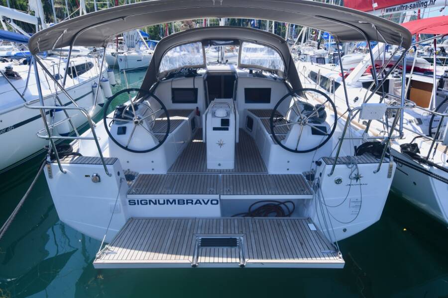 Sun Odyssey 410  | Signum Bravo