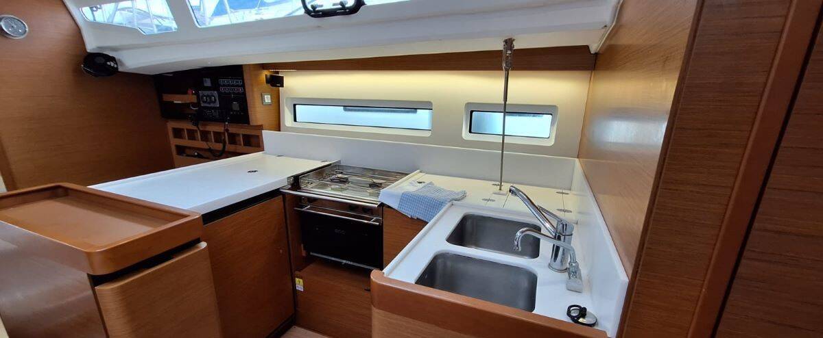 Sun Odyssey 440  | Soyka