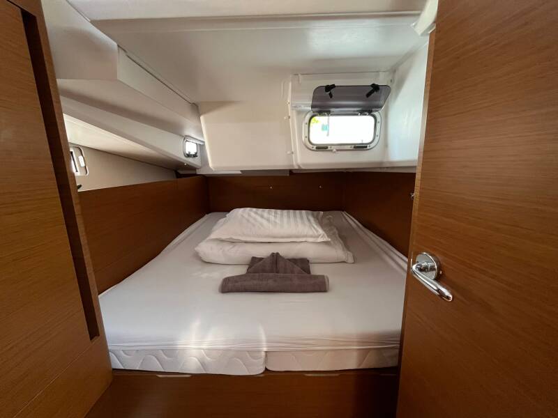 Sun Odyssey 440  | Art  Vandelay
