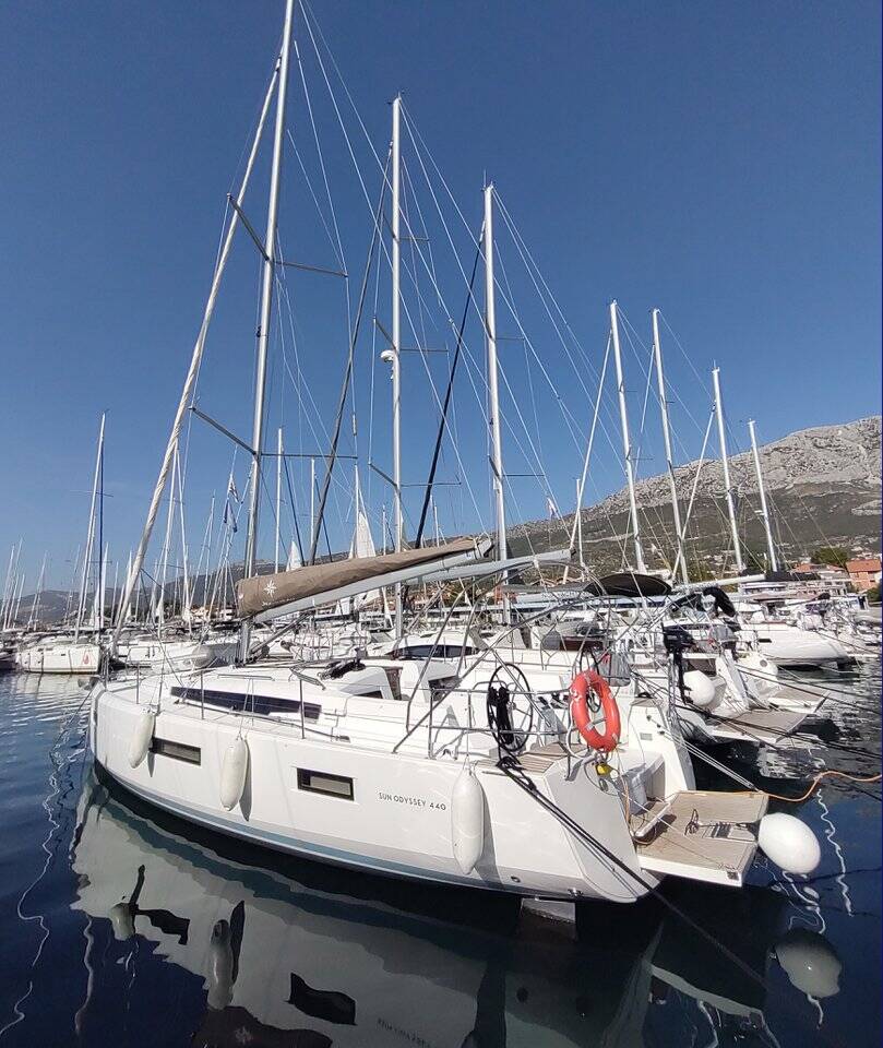 Sun Odyssey 440  | Habibi