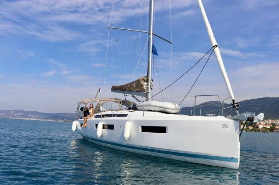 Sun Odyssey 440  | Habibi