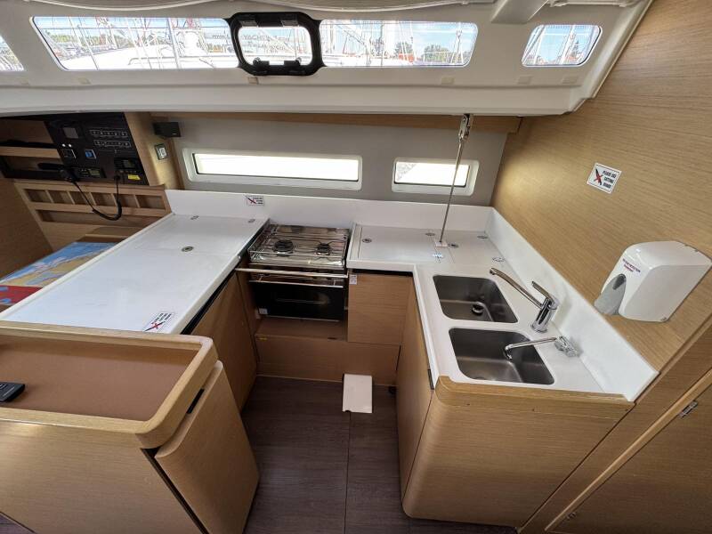Sun Odyssey 440  | Sea Star