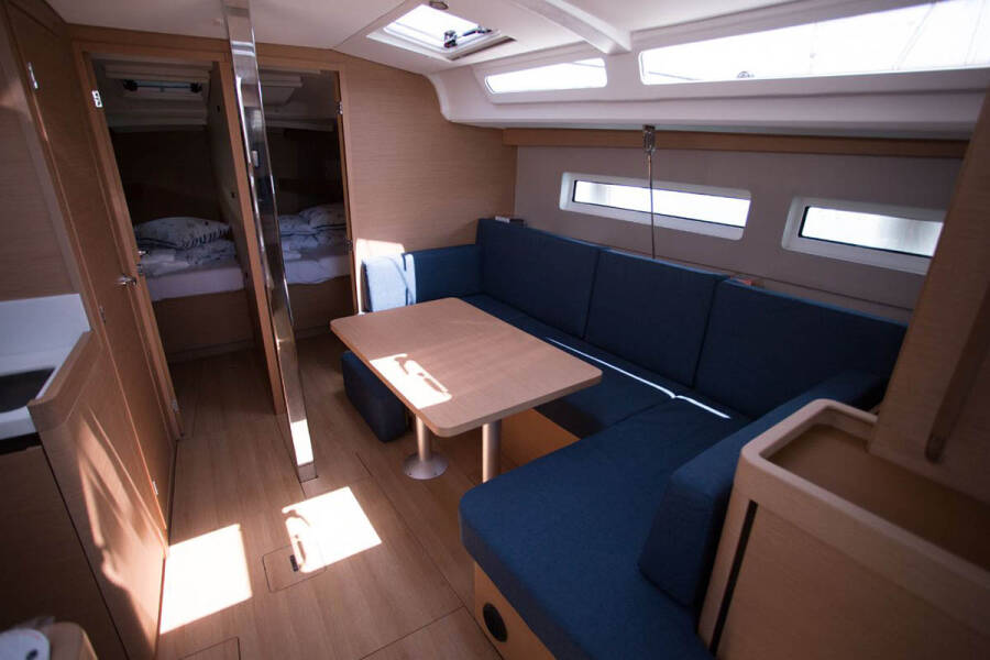 Sun Odyssey 440  | Springbank