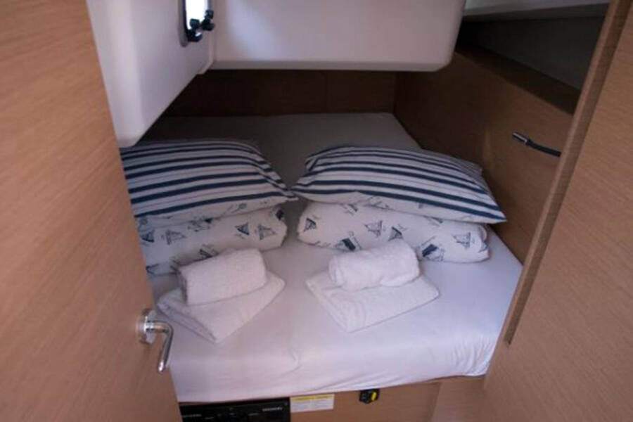 Sun Odyssey 440  | Martina