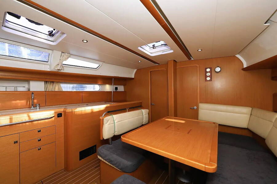 Sun Odyssey 44i  | ECONOMY