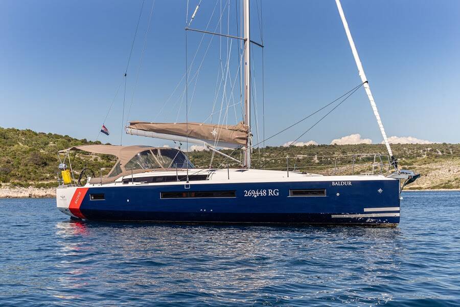 Sun Odyssey 490  | Geri