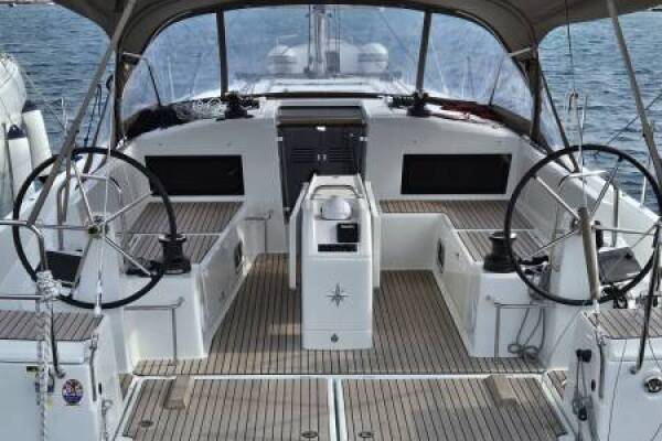 Sun Odyssey 490