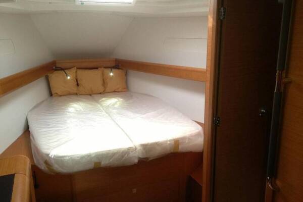 Sun Odyssey - DOUBLE CABIN | Sailing school - double cabin