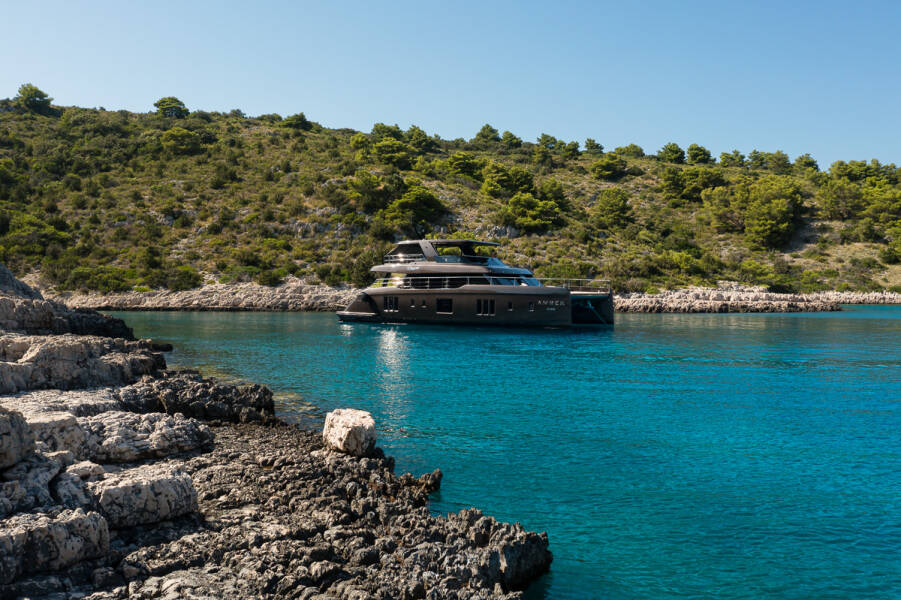 Sunreef 70 Power | Amber One