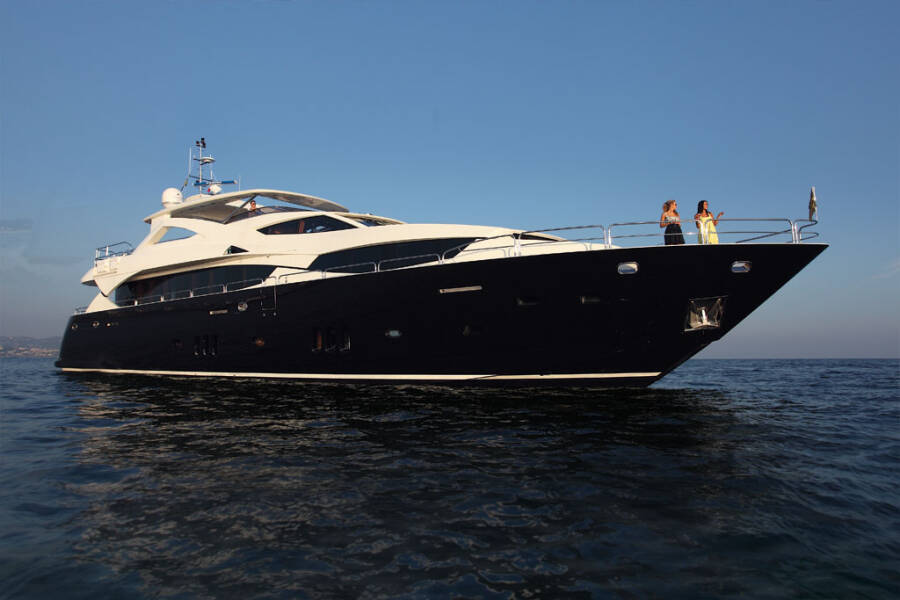 Sunseeker 34 Metre Yacht  | Arago