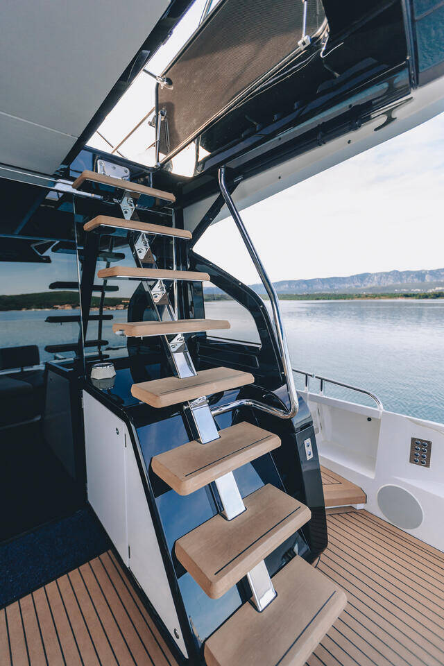 Sunseeker 65 Sport Yacht | X2