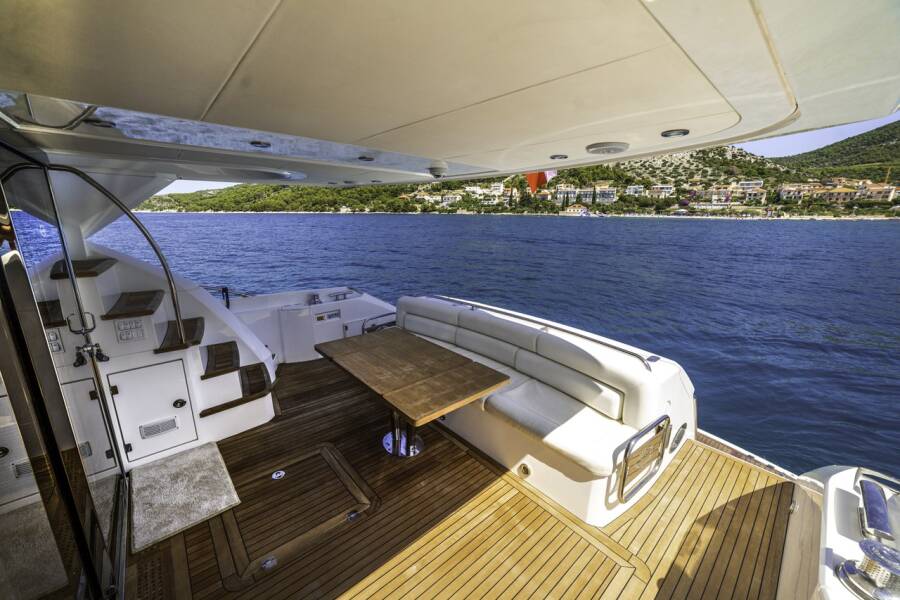 Sunseeker Manhattan 63  | 2 Drunk