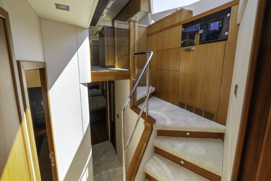Sunseeker Manhattan 63  | 2 Drunk
