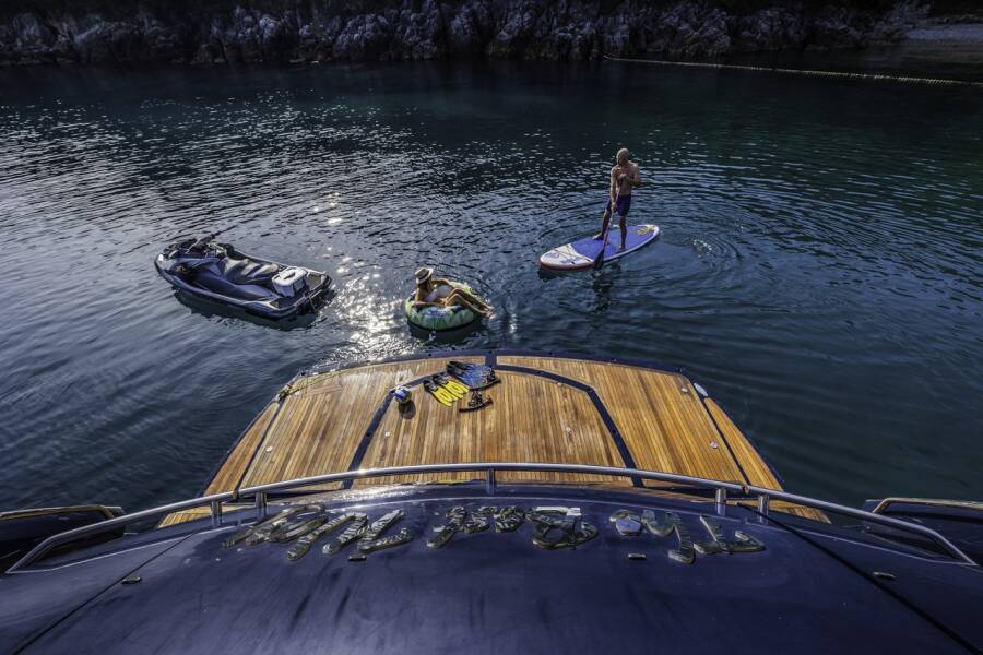 Sunseeker Yacht 86  | The Best Way