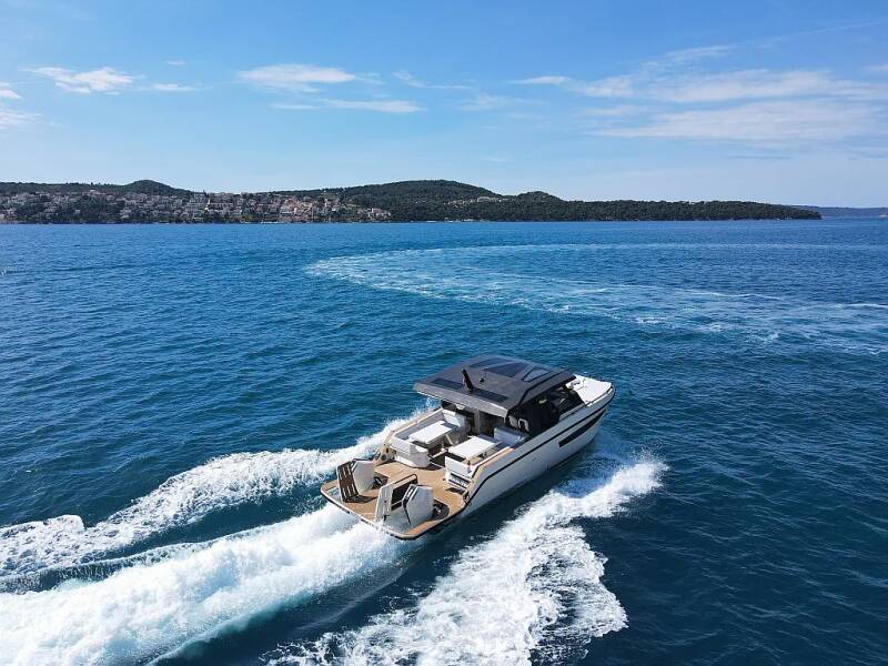 Tesoro T38 Power Cat  | Lastovo